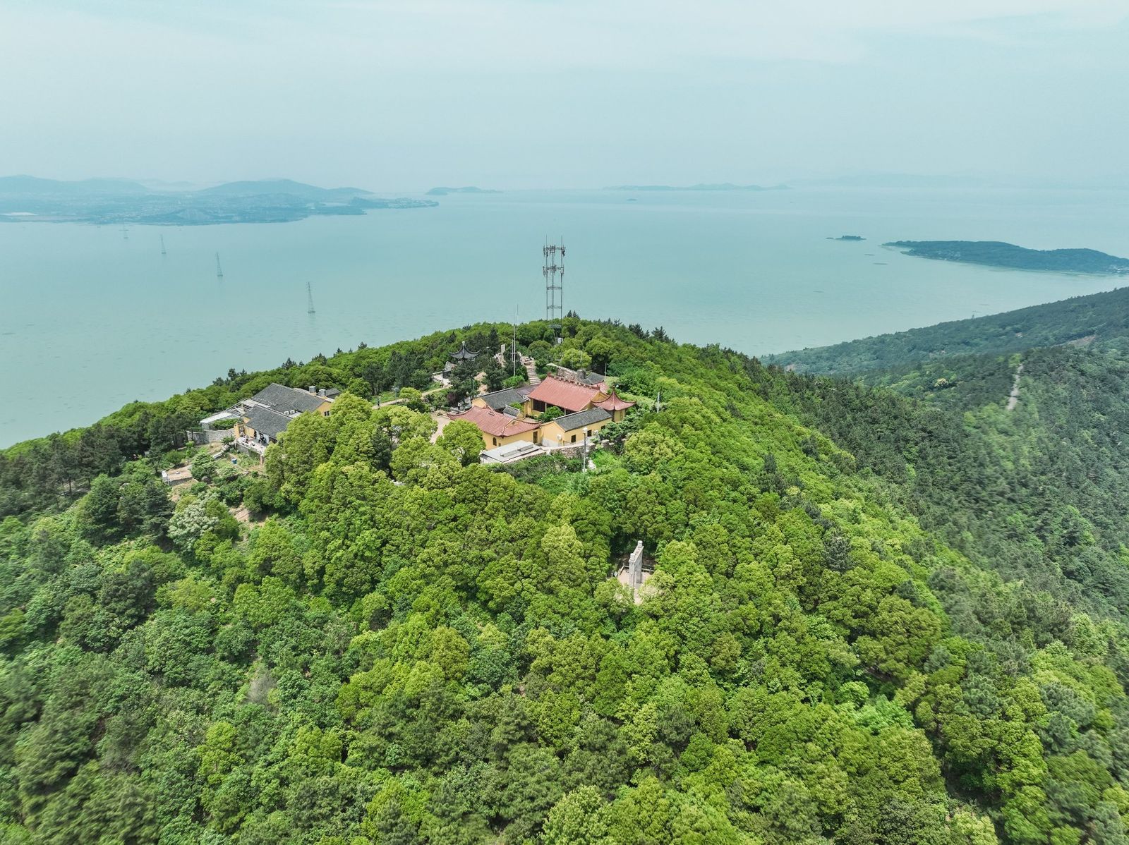 东山莫厘峰 · 太湖之巅
